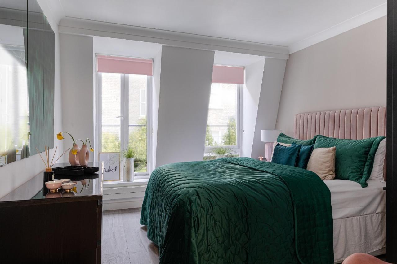 Explore The Most Exquisite West-End From A Harrods Family And Couple Home Londres Extérieur photo