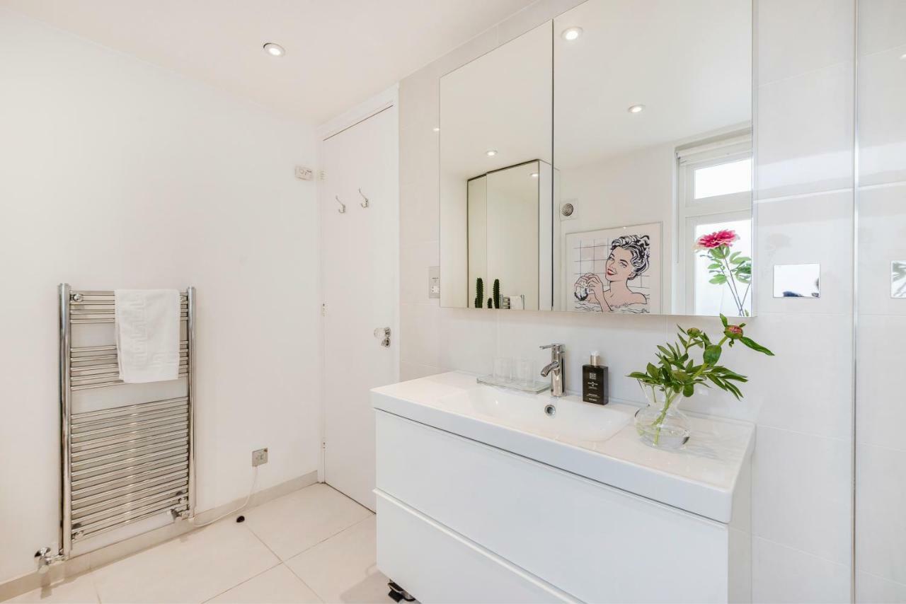 Explore The Most Exquisite West-End From A Harrods Family And Couple Home Londres Extérieur photo
